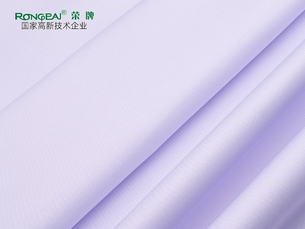 829#蓝光白 新型聚酯纤维精密纺双面卡医护面料